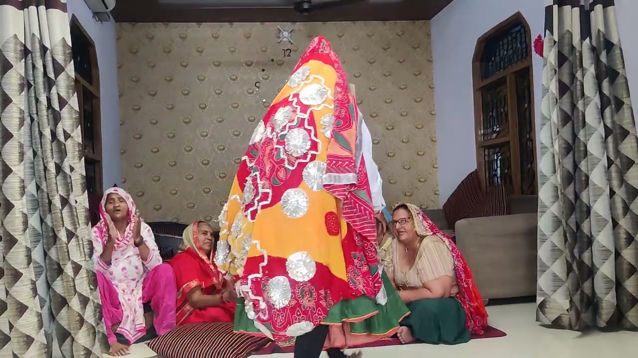 मन्ने के बेरा था मेरा 14 बालक हो जाएंगे 😆😆😆💃💃💃 बहुत बढ़िया गीत और  डांस