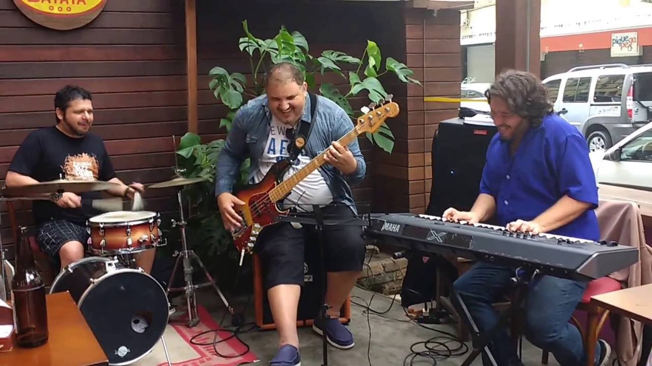 Samba Groove Trio - Partido Alto 1 ( José Roberto Bertrami)