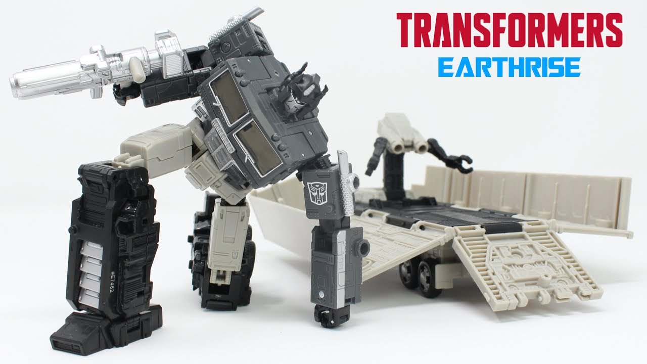 Transformers Earthrise Alternate Universe Optimus Prime Review