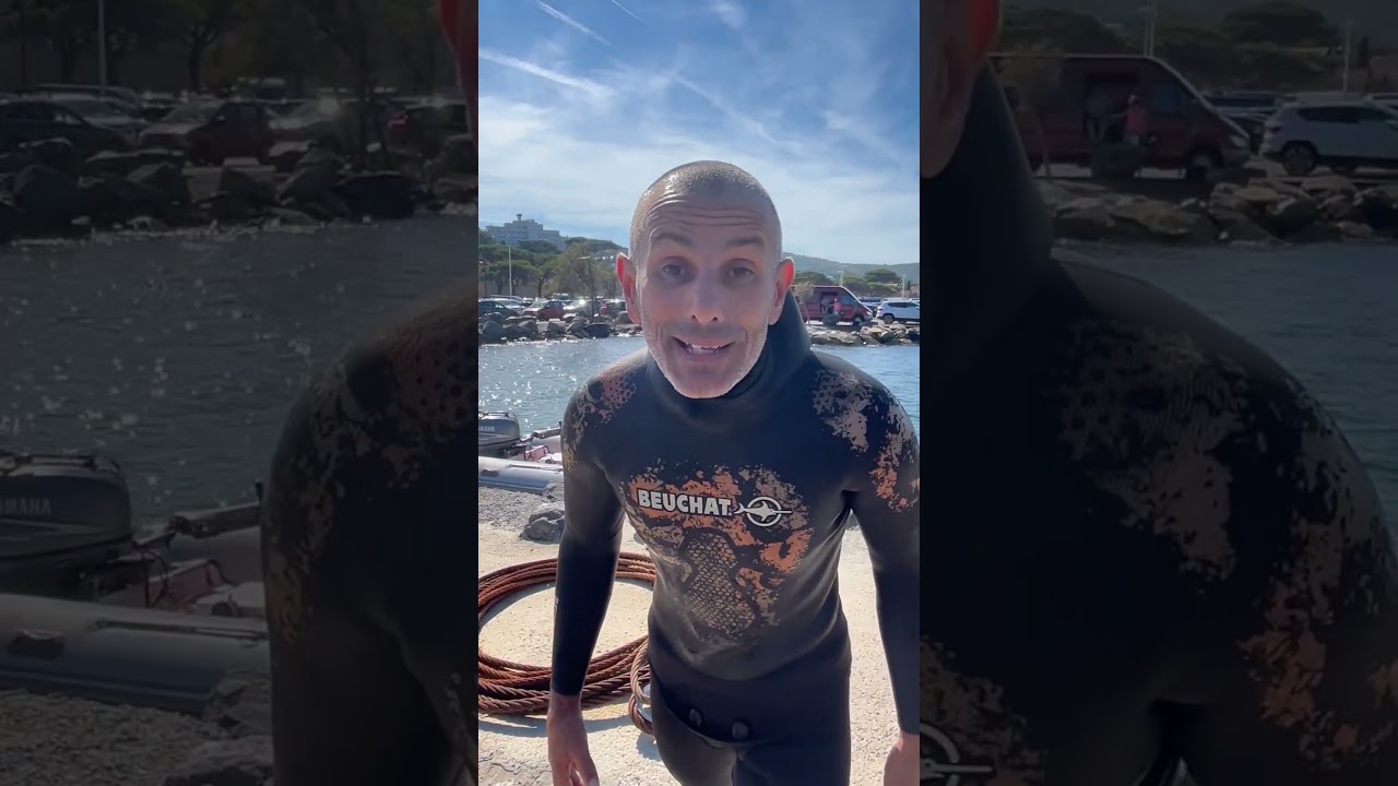 Opération de dépollution à Saint-Tropez 🗑️🌍♻️ || #freedive #mifsud #short #shorts #shortvideo