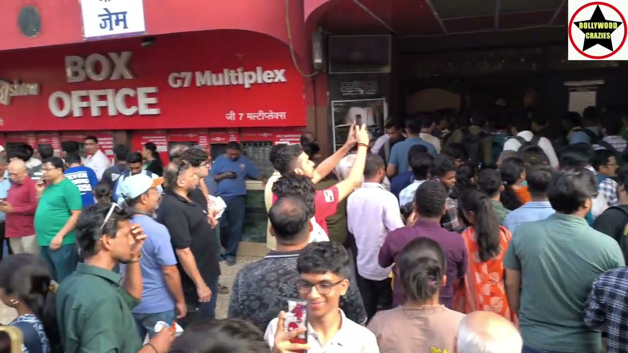 Public Cheering Dhurandar 2 At Gaiety Galaxy Theatre In Mumbai For Preview Shows