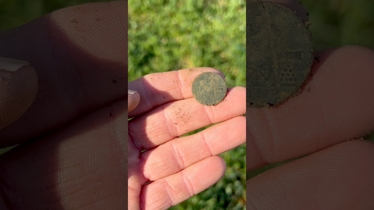 EARLY US button found with my metal detector! #metaldetecting #old #button #usa #fyp