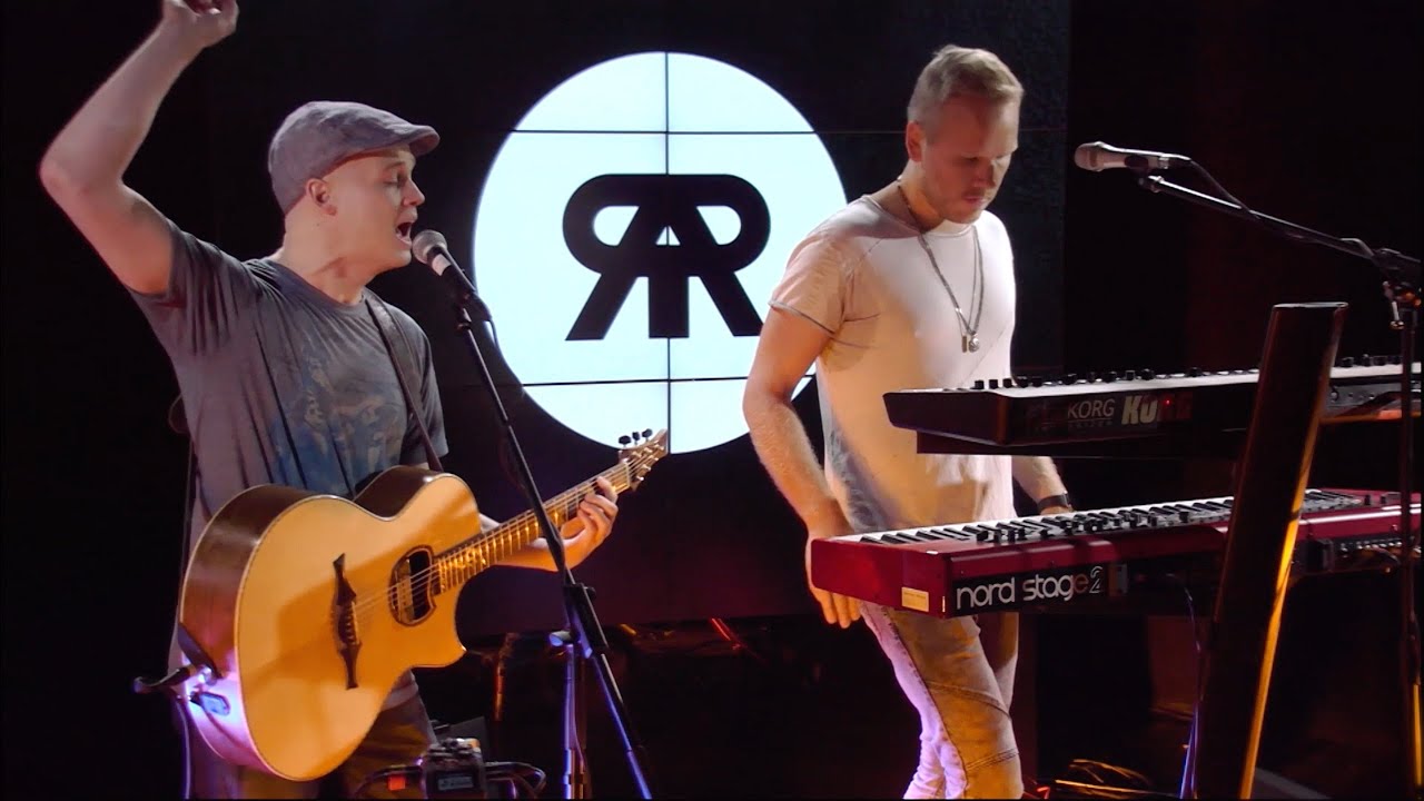 SARIOLA & Osmo Ikonen - Wake Me Up Before You Go-Go (Wham! / George Michael)