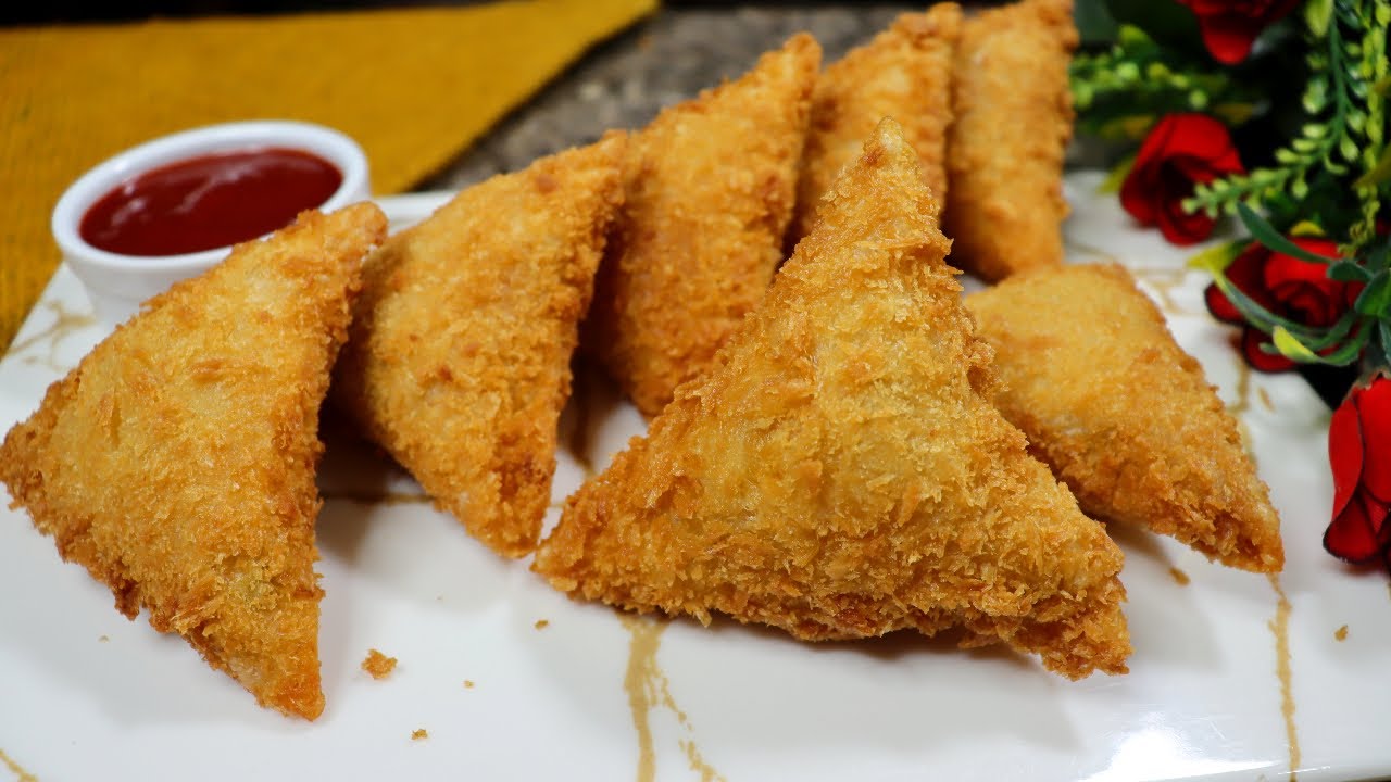 Best Crispy Chicken Samosa Recipe (Ramadan Special) | Crispy Chicken Samosa By Tasty Food With Maria