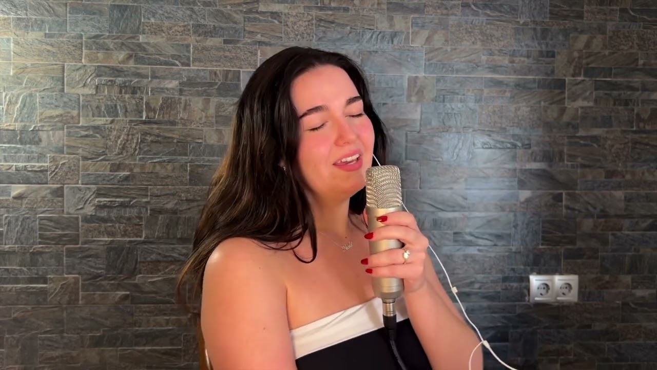 Hopelessly Devoted To You (Cover) - Nicole Russotti