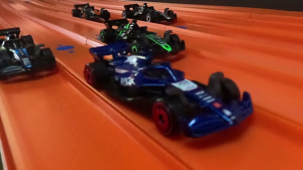 Hot Wheels Indy 500s came to show Top Speeds on the Big City Streets
