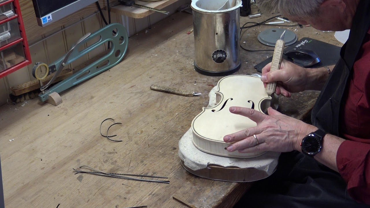 Violin maker Peter Westerlund Part 53a. Glueing the purfling