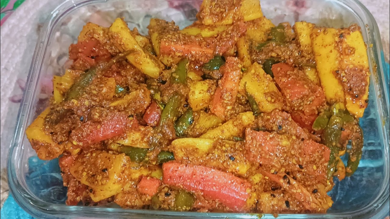 मुली, गाजर और मिर्ची का मिक्स अचार 
