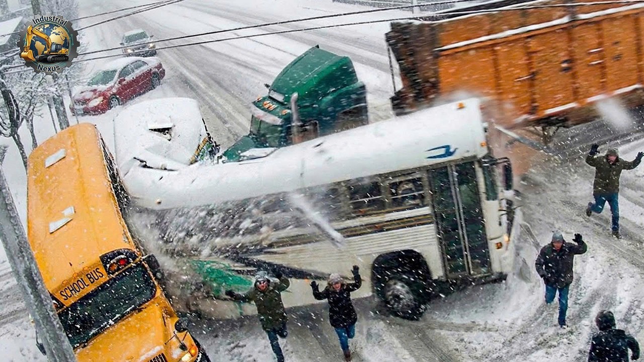 Idiots with Fast Trucks: Heavy Equipment Fails | Extreme Oversized Truck Transport #45