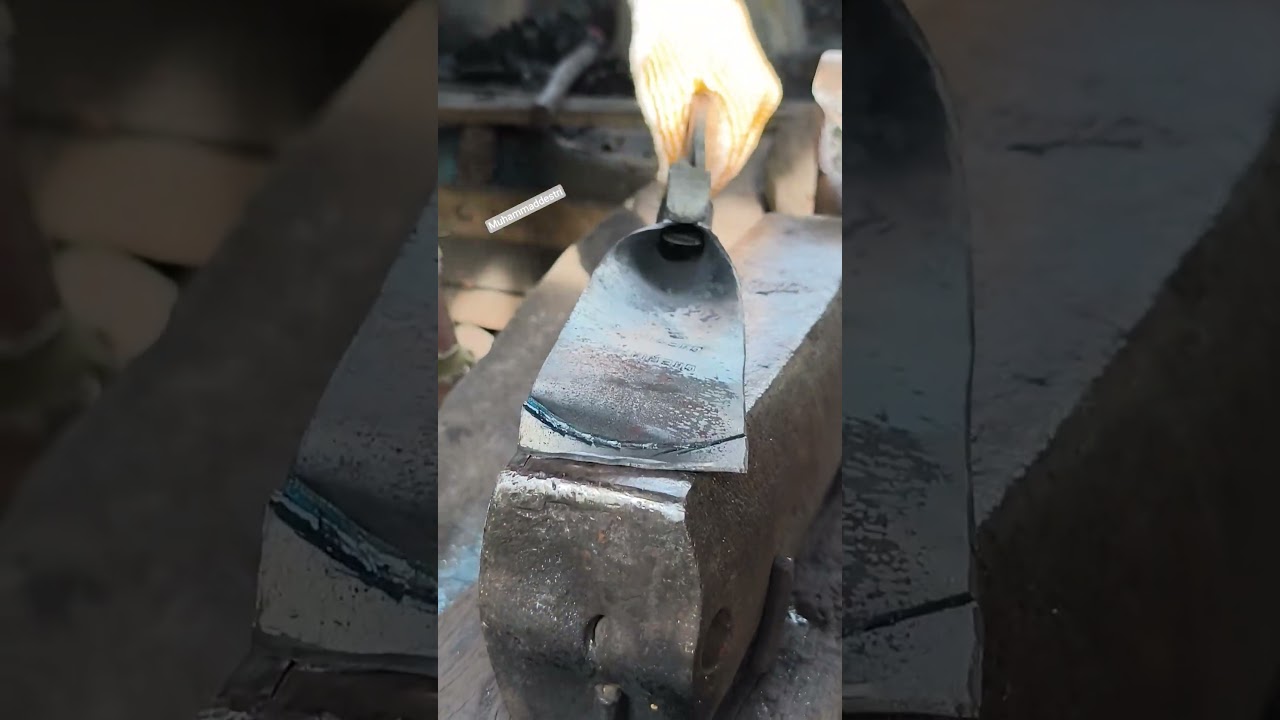 This is the correct way to cut the end of the iron.