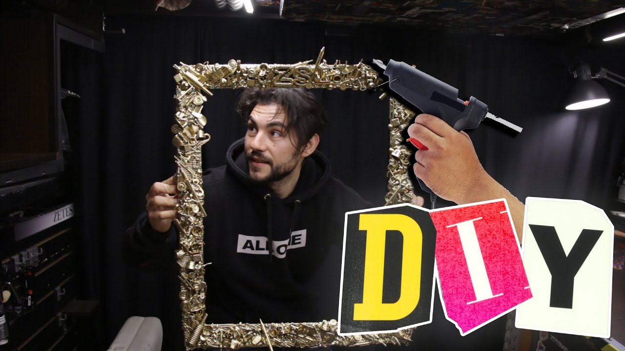DIY Κορνίζα από Παλιά Παιχνίδια | Δεν Φαντάζεσαι Πώς Μεταμορφώθηκαν!
