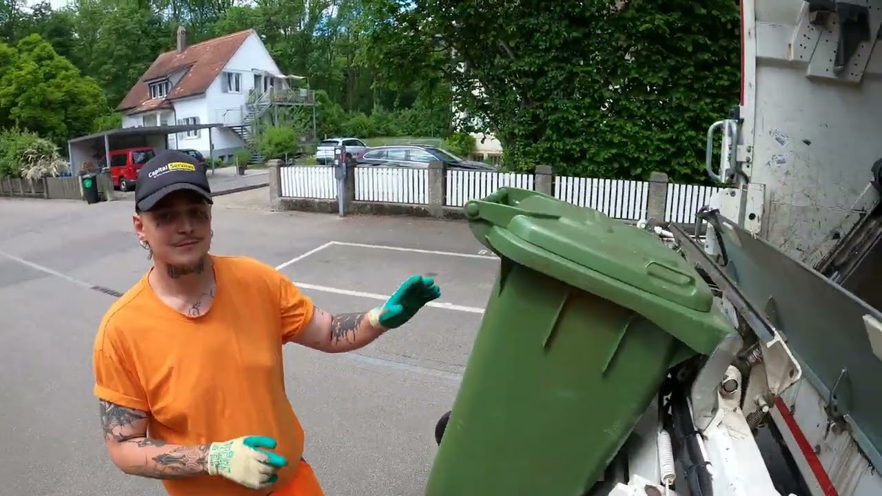 Trash Truck Adventure &ndash; Green Waste Pickup