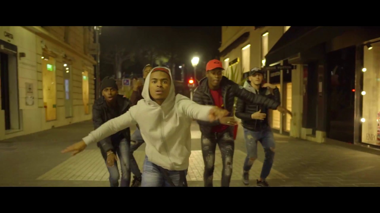 Lebeey - Jolie Poup&eacute;e  ( CLIP OFFICIEL )