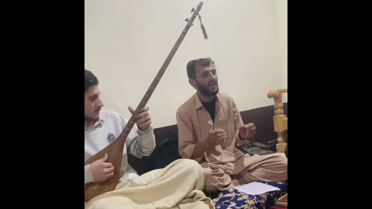Boyan xhanotan Sakhat ma / Chitrali song / singer Saleem sehrayi / sitar Tauseef 