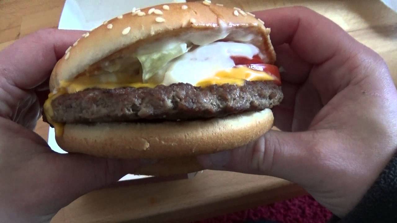 Hamburger Royal TS McDonalds - Unboxing und Review german