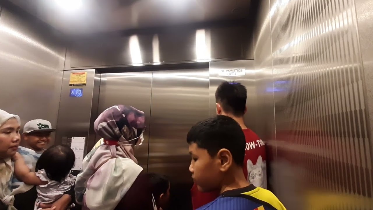 (RAMADAN SPECIAL) Otis Elevator at Setia City Mall in Setia Alam, Selangor, Malaysia (Blue Parking)