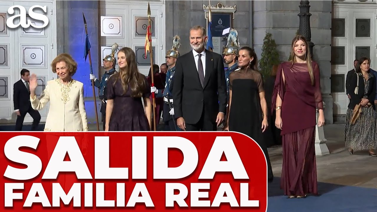 FAMILIA REAL SALE DEL TEATRO CAMPOAMOR tras PREMIOS PRINCESA DE ASTURIAS 2025