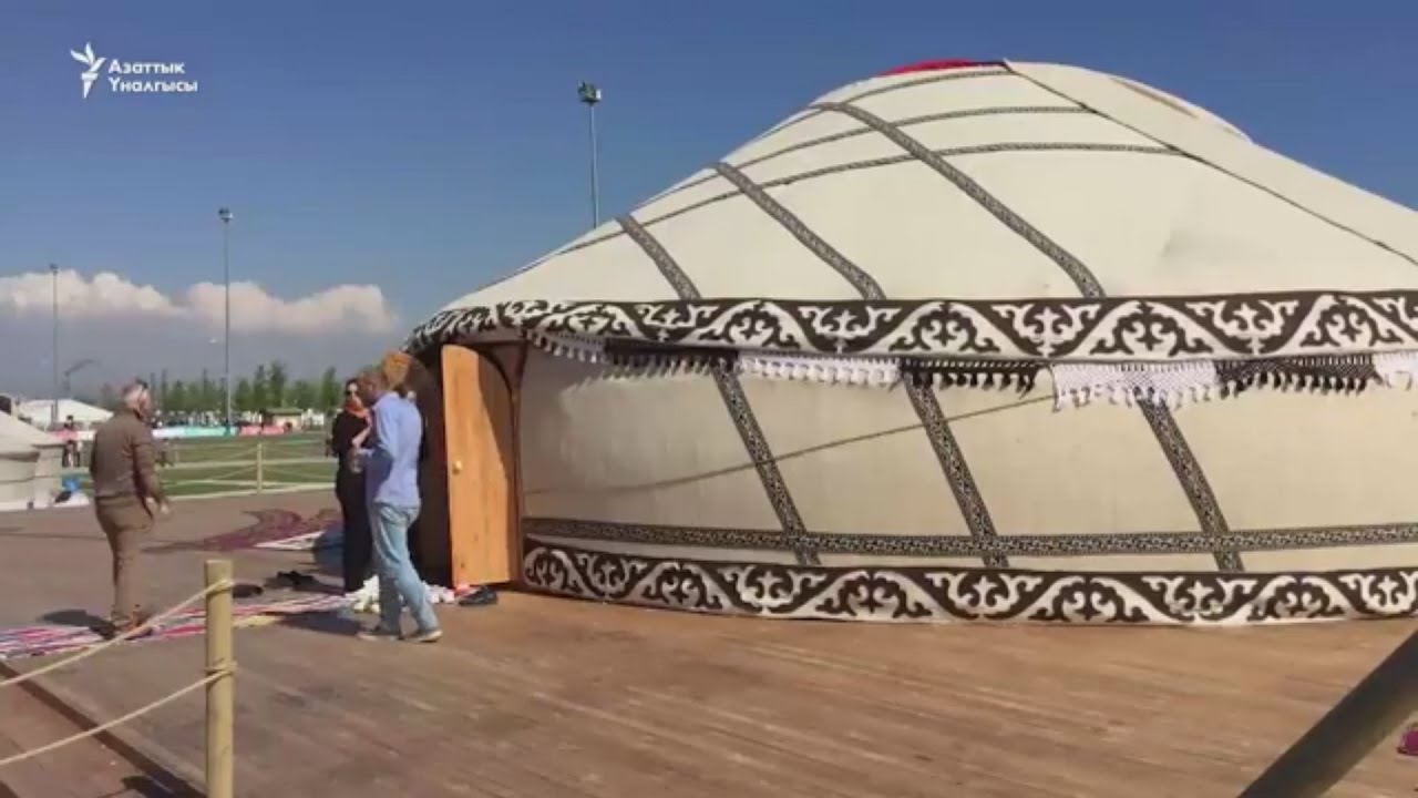 Стамбул фестивалын кооздогон кыргыз үйү
