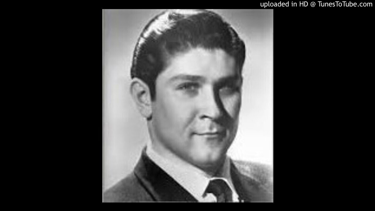 Sherrill Milnes sings 
