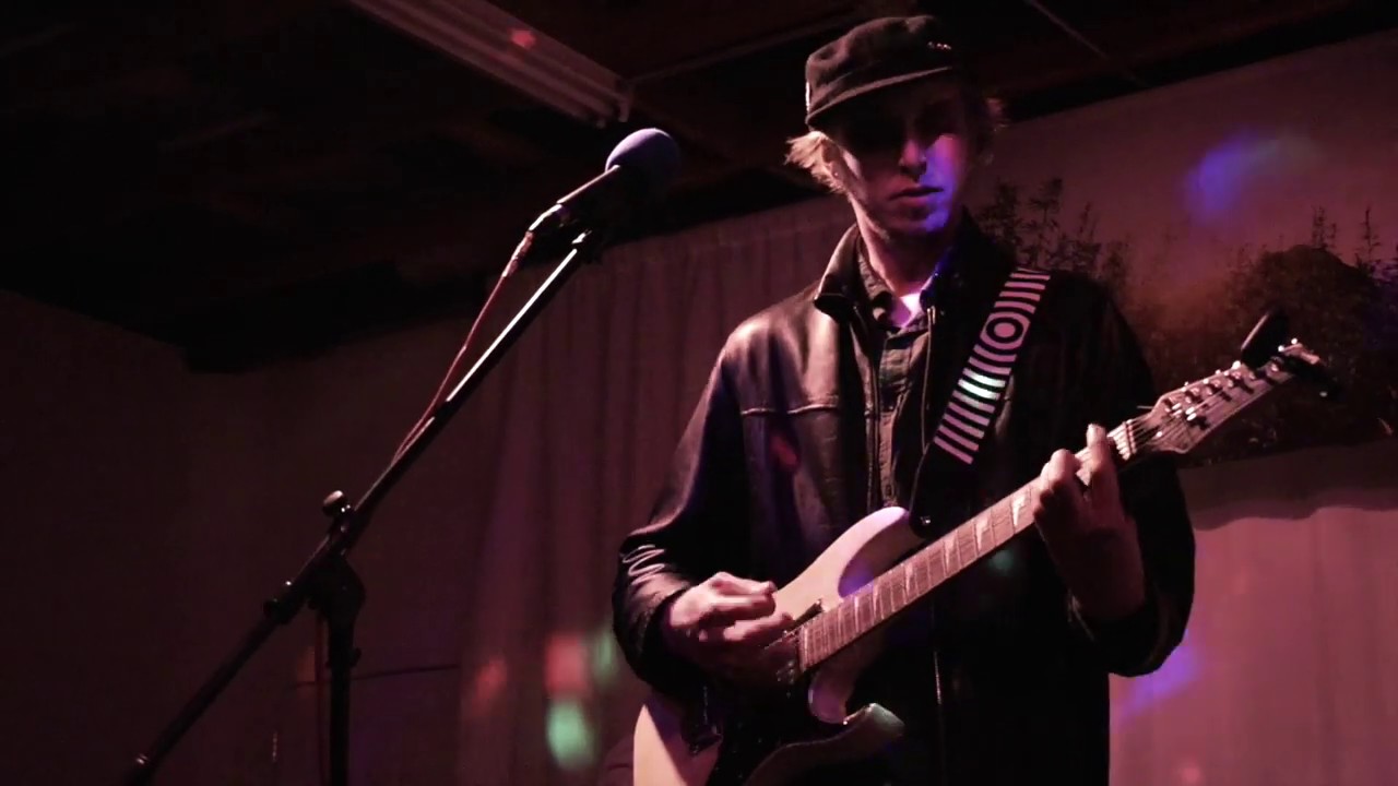 Montmany Shrieks - Live Set