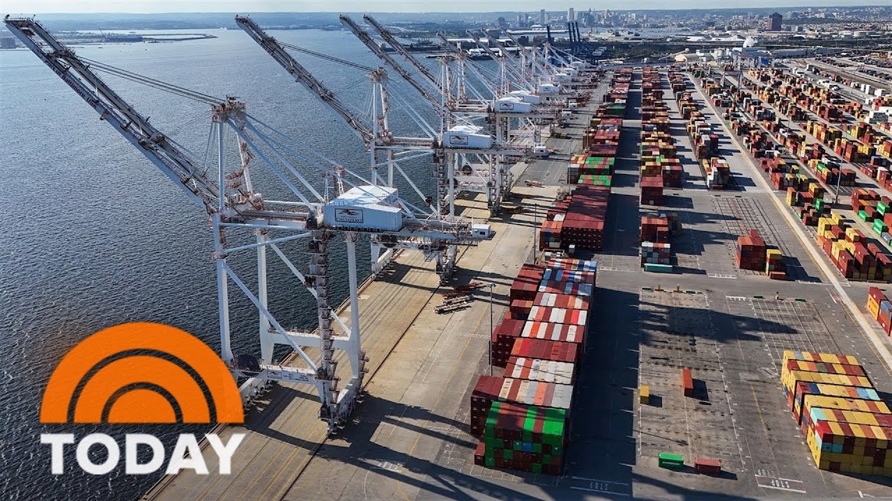 Port strike ends after dock workers reach contract agreement