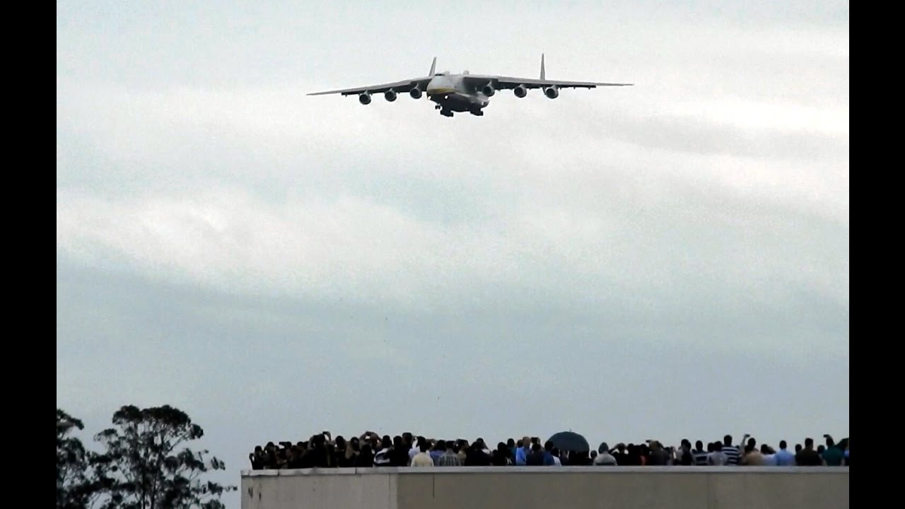 Antonov An-225 Mriya, Maior avião do mundo Pousando em Viracopos Campinas - SP. Brasil