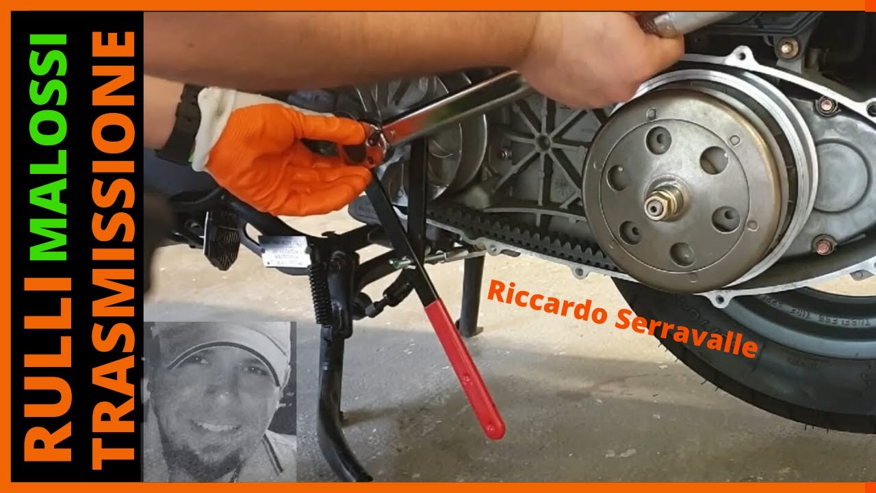 Sostituzione rulli variatore , Cinghia e Frizione Trasmissione Scooter  Downtown 300 Malossi