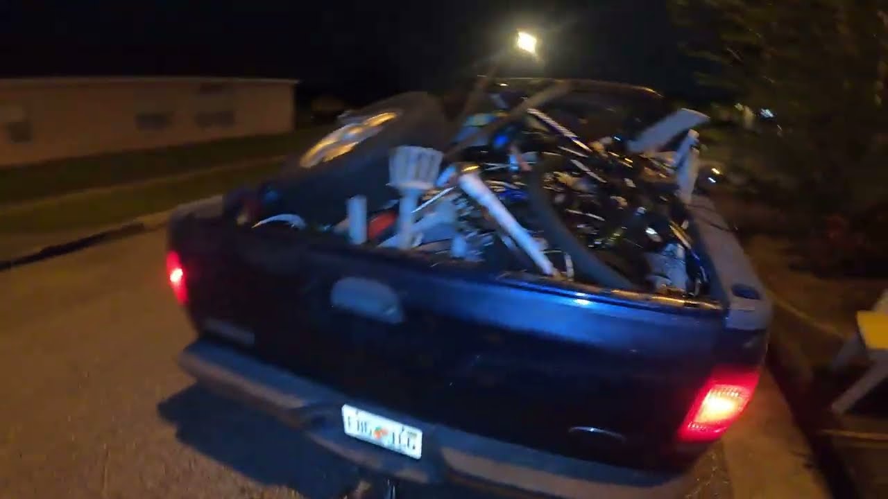 So Much Scrap On The Streets!!                Video #350