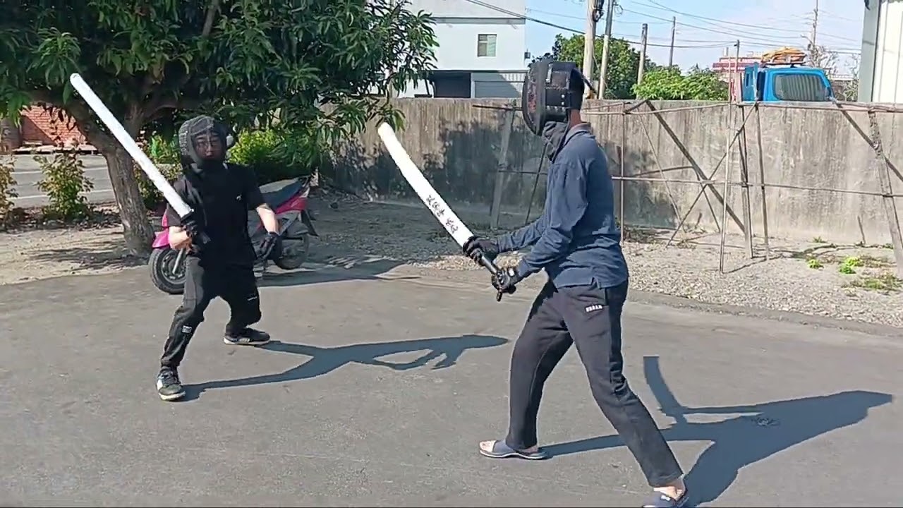 海綿單手刀和雙手刀對打練習