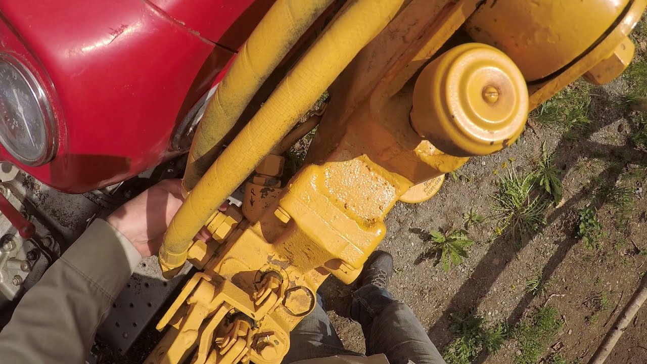 MF 135 Tractor Loader Removal Part 1