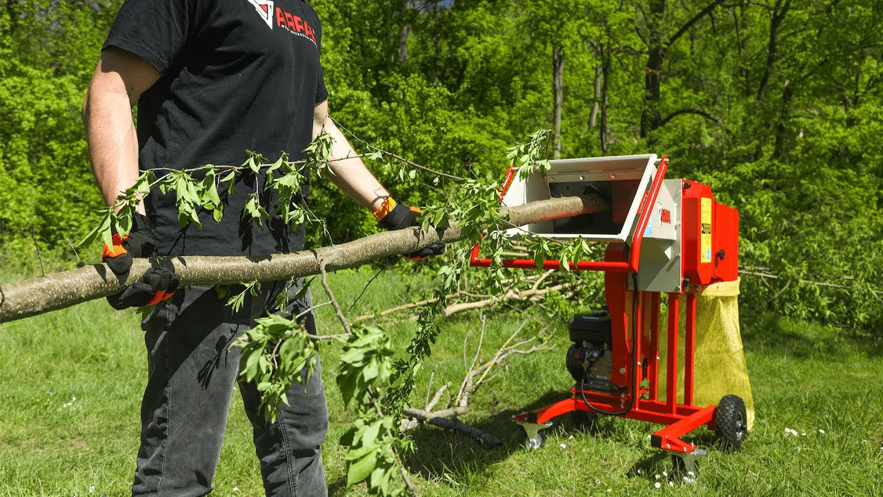 🪓Must-Have for Every House! Witness the Incredible Power of this Wood Chipper! 