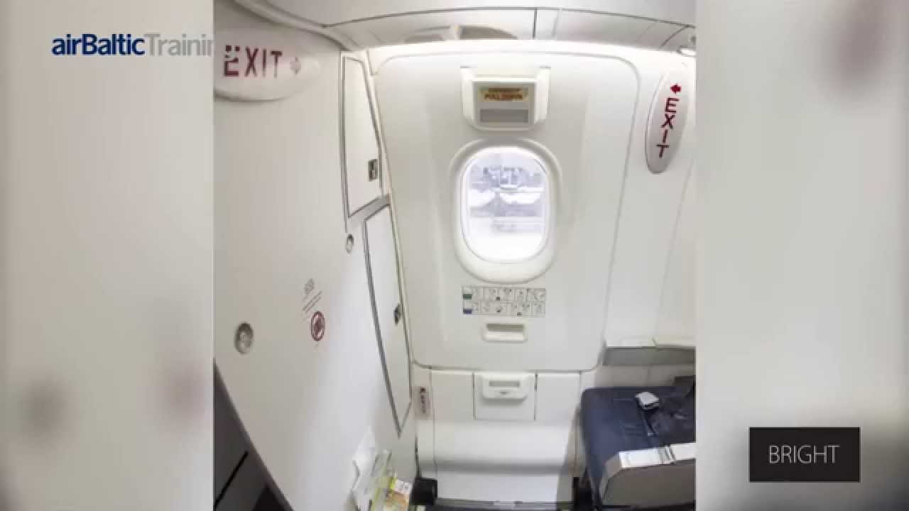 Bombardier Dash-8 Q400 Door R1