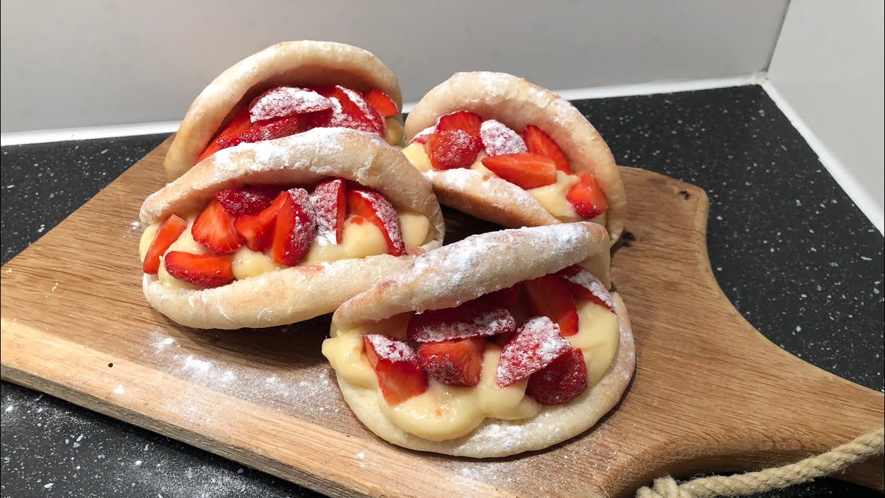 Puddingbroodjes met aardbeien (MM 350)