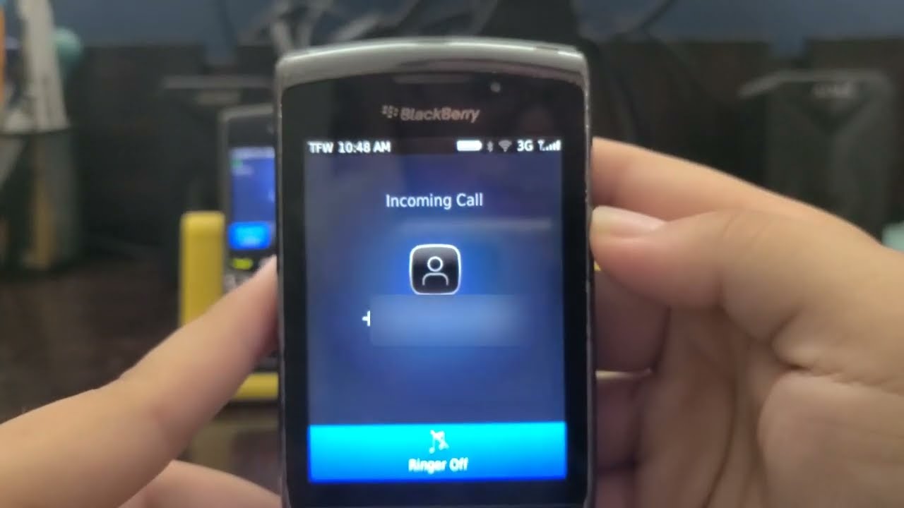 BlackBerry Bold 9700 vs Torch 9800 Incoming & Outgoing Calls