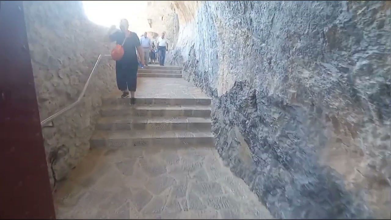 Μονή Ελώνης 