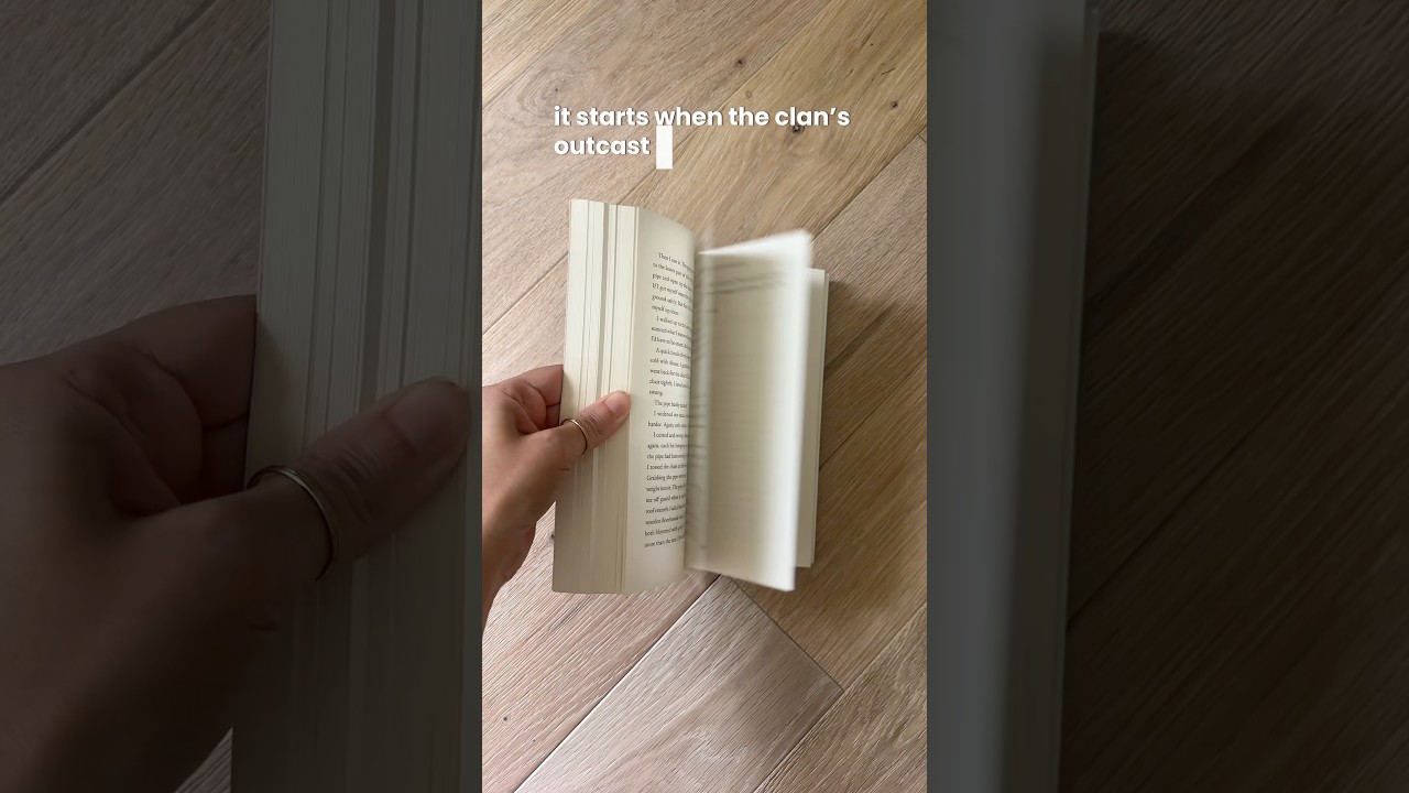 Fantasy romance book rec 💘📖 #booktube #booktubetbr #romanticfiction #bookrecommendations