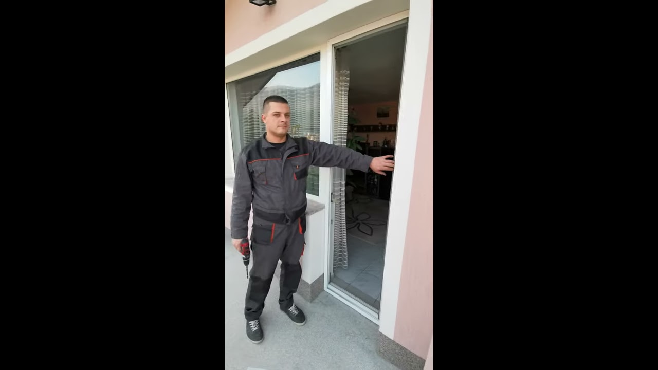 Плисе комарник за врата 1