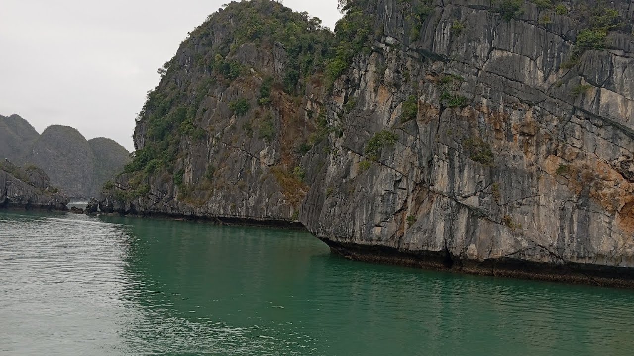 von Hai Phong nach Cat ba u. Bootstour Halong Bay/Vietnam 