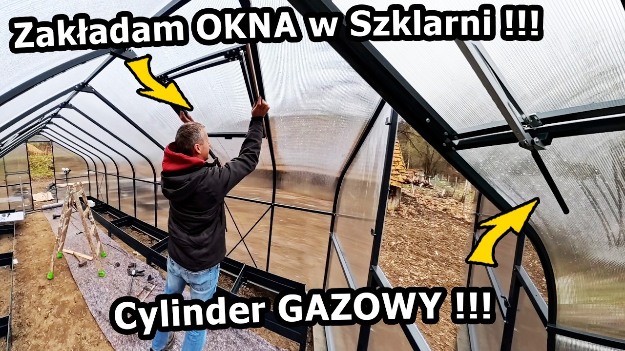 Montuję Okna Dachowe w Szklarni !!! - Chudziak pod Fundament Domu! Siatka na Krety i Ziemia (#1154)