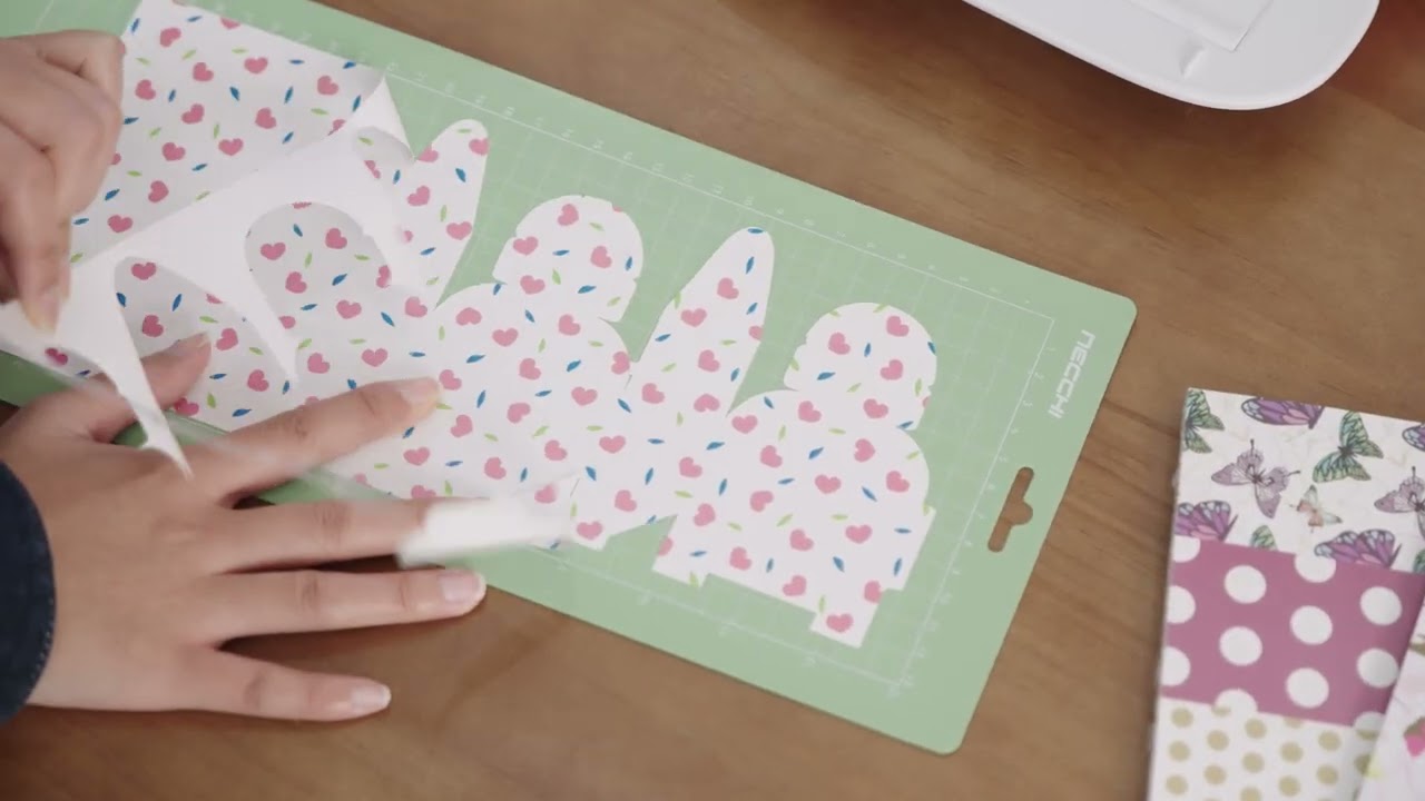 Necchi Sweet Mini: il plotter da taglio Necchi piccolo, preciso e potente🩷