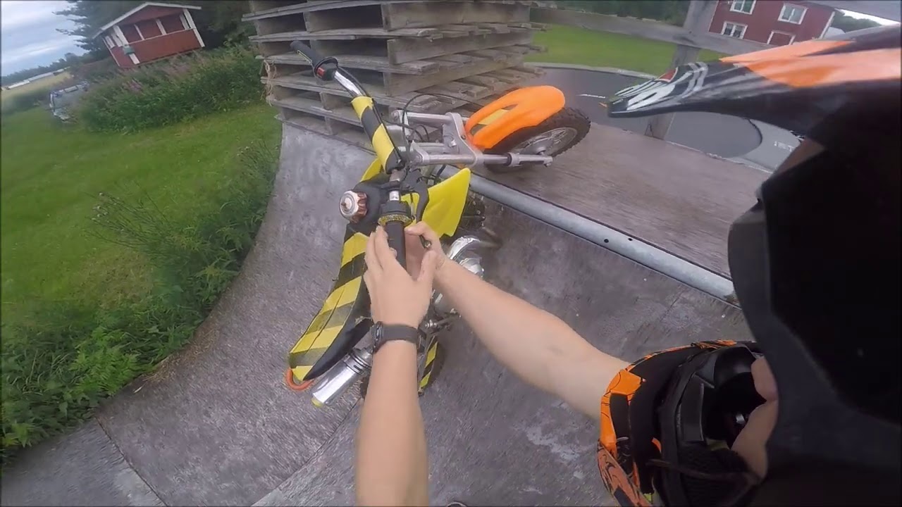 Samurai 110cc Pitbike Perseilyä!