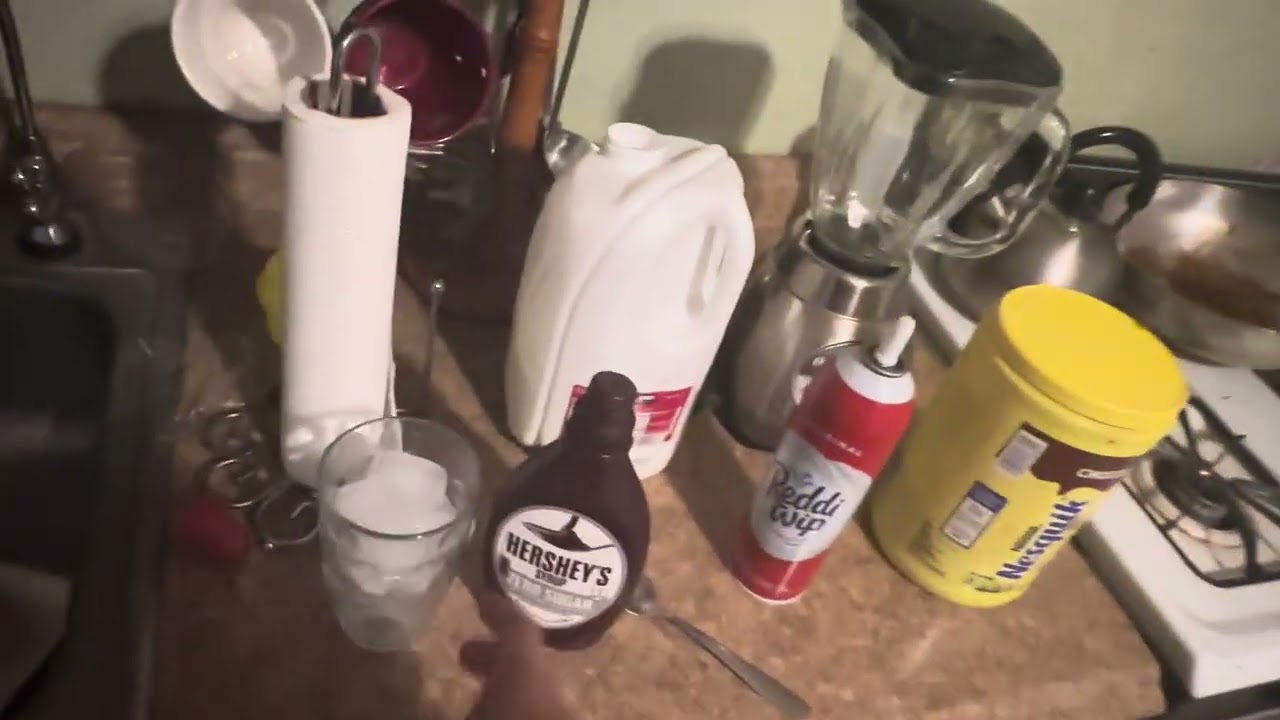 David’s Delicious Delicacies: Ep 2: Simple Chocolate Frappuccino 