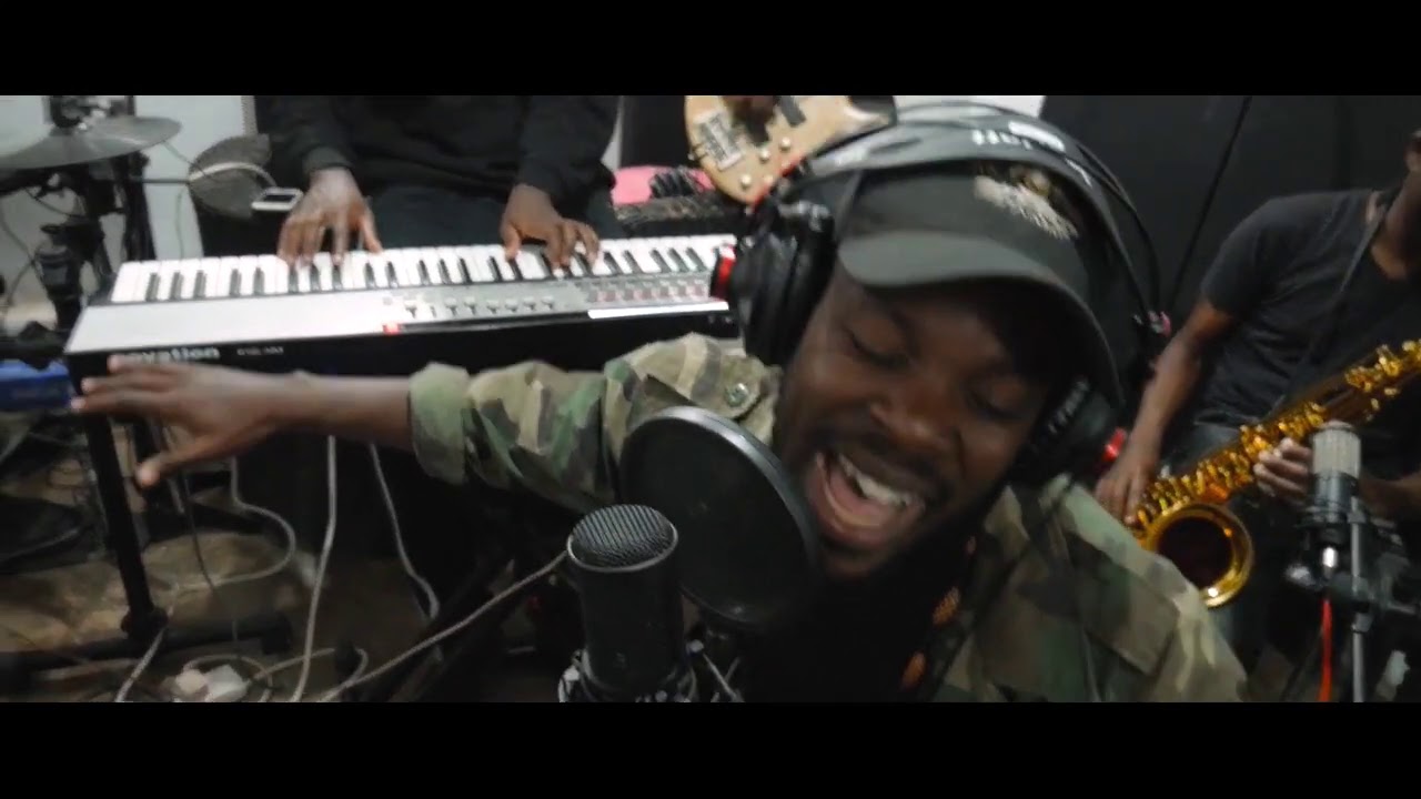 McLuther Live Performance