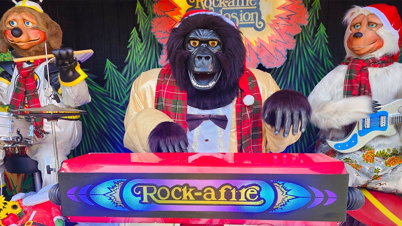 Я возвращаюсь в музей Volo Auto, чтобы увидеть выступление Rock-aFire Explosion в честь Рождества!