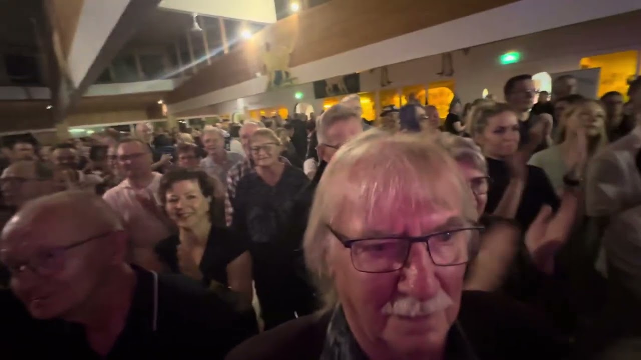 Dimitri Keiski & PNP - Mustat silmät, Hafanana ja Juhlimaan, Get on ja Rehtorin luiseva Salli...