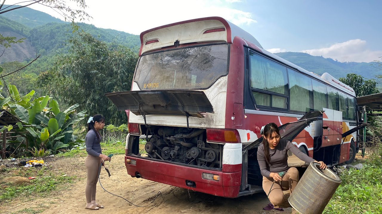 The genius girl cleaned the entire 45-seater bus she had just bought.