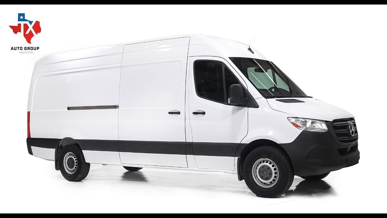 2019 Mercedes-Benz Sprinter 2500 Crew Cargo High Roof 170