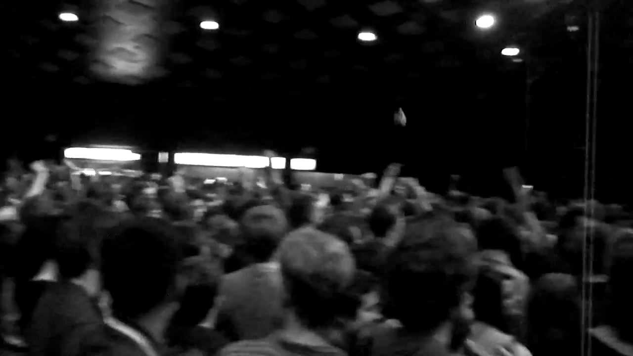Oasis - Morning Glory through P.A - Miles Kane - Barrowland Glasgow (and pint throwing contest lol)