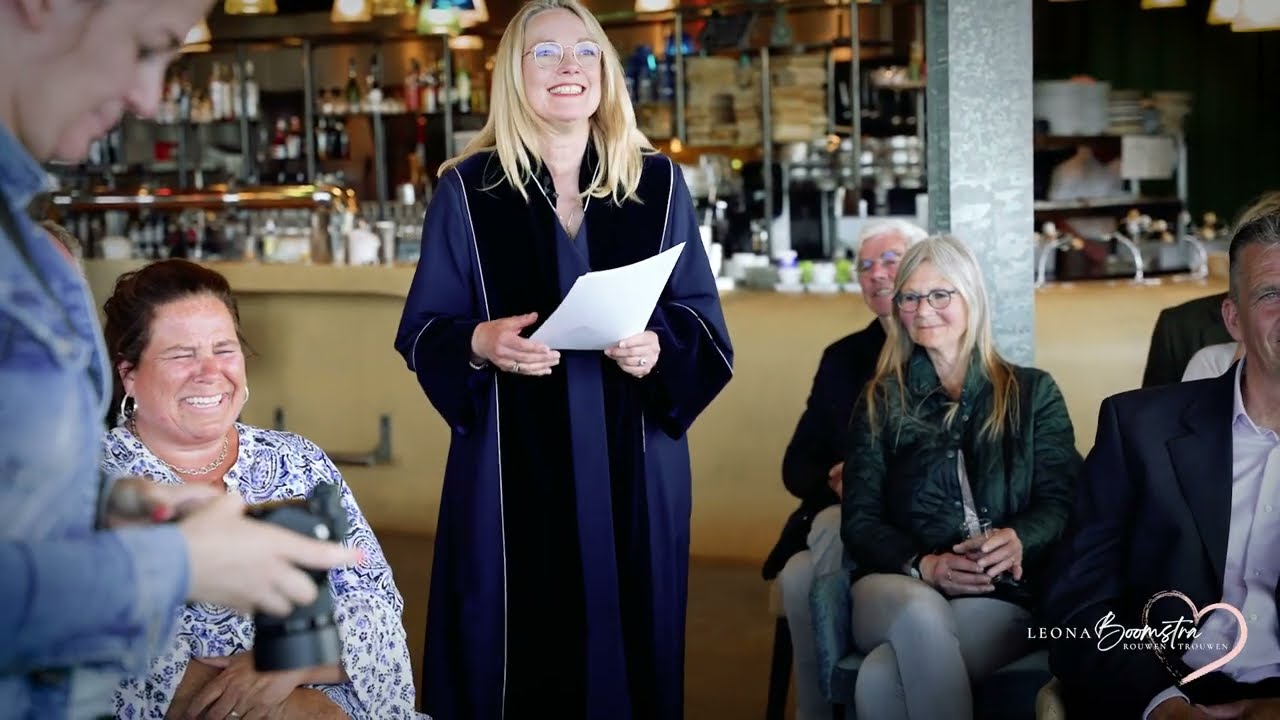 Leona Boomstra Trouwambtenaar & Ceremonie spreker