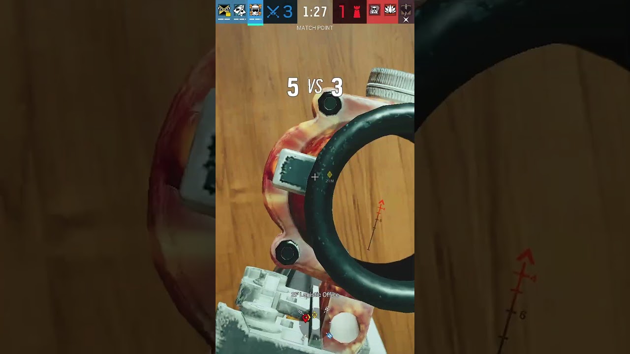 SOLO PUSH WITH STRIKER 👑 #shorts #shortsfeed  #rainbowsixsiege #ubisoftcreator #rainbow #r6 #siege